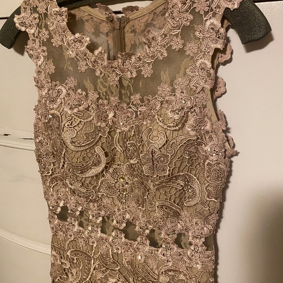 Formal Gown - Picture 3 of 7